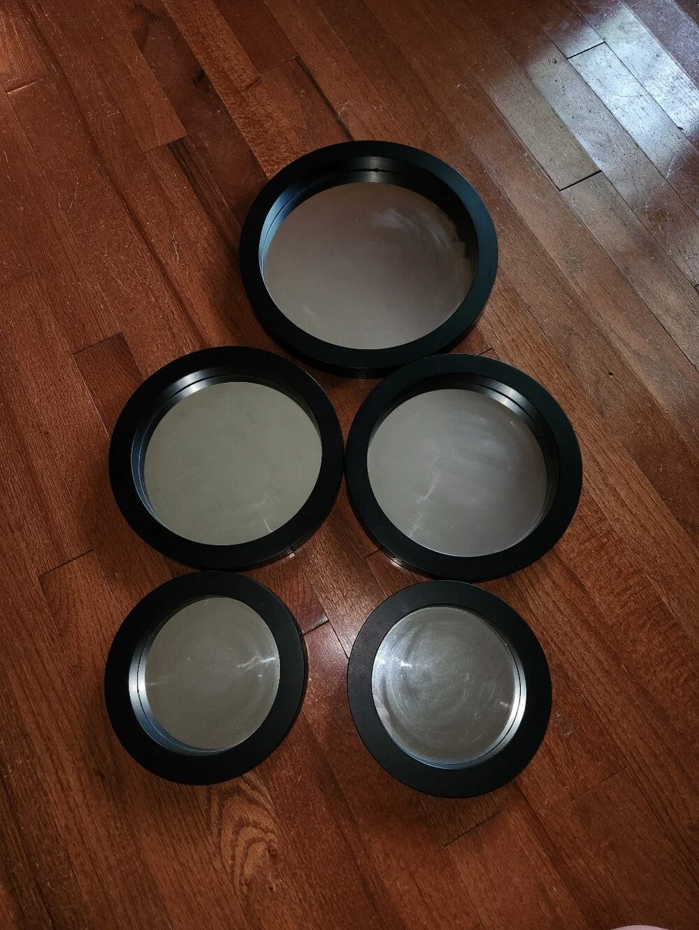 Five-Piece Black Round Wall Mirror Set — Modern Accent Mirrors
